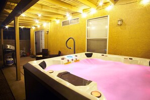 室内 SPA 浴缸