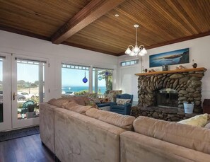 TV, fireplace, offices