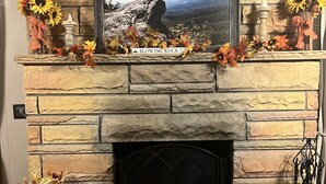 Unclassified image, 4 of 44, button - Misty Mountain Cabin with Grandfather Views (Blowing Rock)