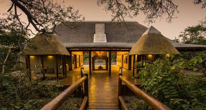 Vuyani River Lodge