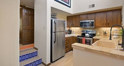 Casa Mariani - Stylish and Serene, Community Pool