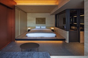 Tou Premium King with terrace | In-room safe, blackout drapes, iron/ironing board, free WiFi - Hotel tou nishinotoin kyoto (Kyoto)