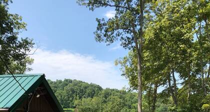 Cabin on Private Lake with over 800 acres of trails!!