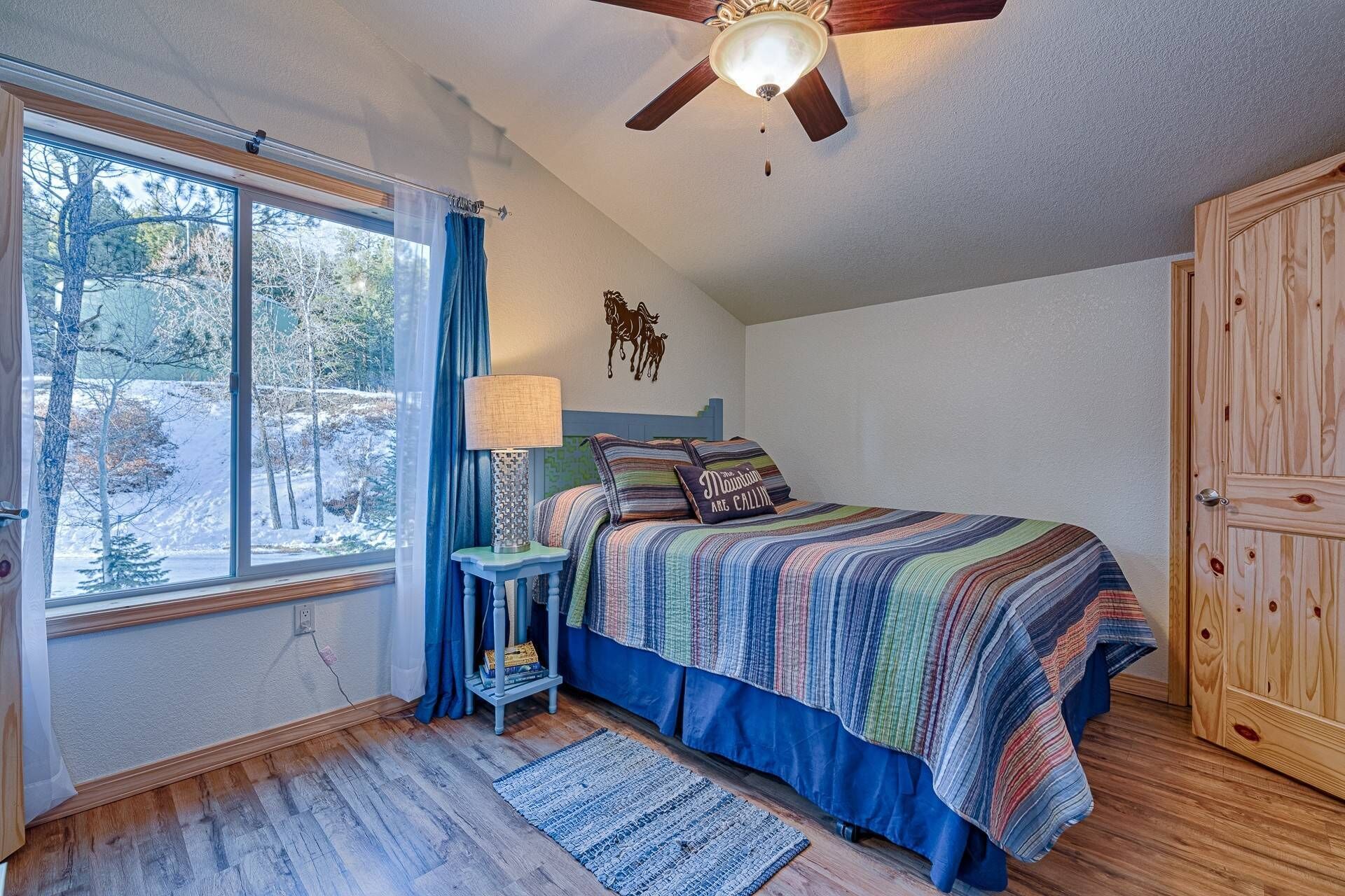 2 多间卧室、熨斗/熨衣板、免费 WiFi、床单