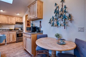 Fridge, microwave, dishwasher, coffee/tea maker