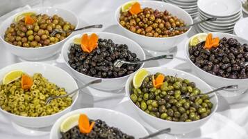 Tägliches inbegriffenes Frühstücksbuffet