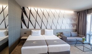 Minibar, in-room safe, desk, free WiFi - Aqua Paradise Resort - Hotel & Aquapark - All Inclusive (Nessebar)