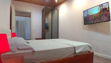 2 多间卧室、WiFi