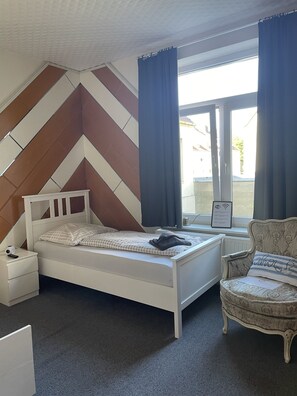 3 makuuhuonetta, ilmainen Wi-Fi, vuodevaatteet