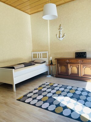 3 chambres, accès au Wi-Fi (inclus), literie fournie
