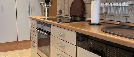 Microwave, oven, stovetop, coffee/tea maker