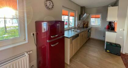 Apartment 'Auszeit' mit Bergblick, privater Terrasse und WLAN