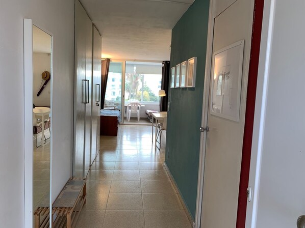 Interior - Loft Isla Apart by Srs (Sitges)