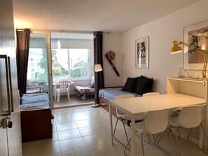 1 bedroom, iron/ironing board, internet, bed sheets - Loft Isla Apart by Srs (Sitges)