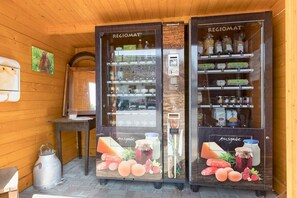 Interior - Charming Holiday Home “Ferienhaus am Sedelbach” with Terrace & Garden (Deggenhausertal)