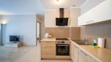 Refrigerador, placa de cocina