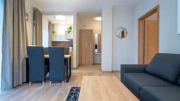City Apartment | Living area