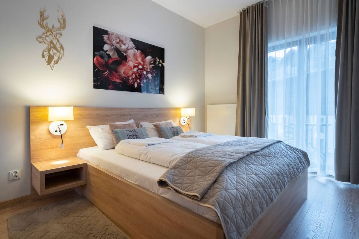 مكواة/لوح كي وواي فاي مجانًا وملاءات أسرّة
