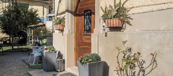 Holiday Apartment "Room with Kitchenette Kletterrose" near the Old Town Center