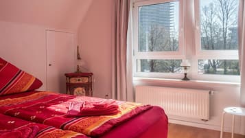 1 chambre, fer et planche Ă repasser, Wi-Fi gratuit, draps fournis