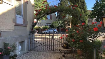 Enceinte de lâhĂ©bergement