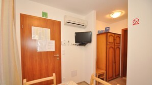 Interior - Apartments Mira, (16226), Omiš, hr (Omiš)