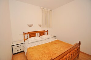 1 bedroom, Internet, bed sheets