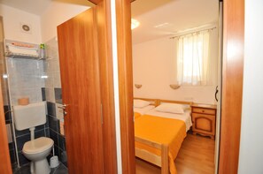 1 camera, accesso a Internet, lenzuola