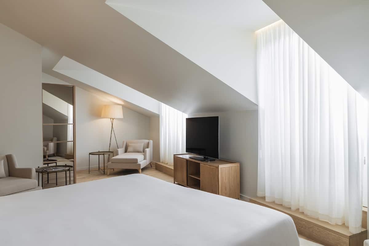 1 bedroom, minibar, in-room safe, laptop workspace
