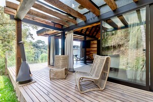 Hochwertige Bettwaren, Daunenbettdecken, Minibar, Zimmersafe