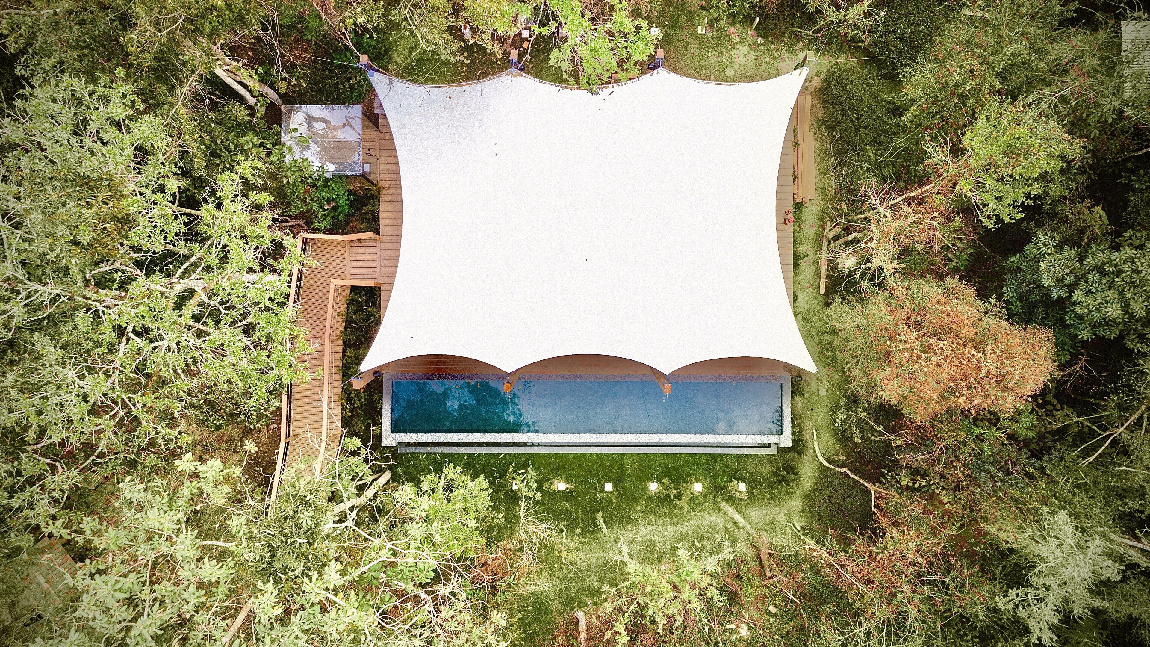 indoor pool, outdoor pool, open 10:00 am to 6:00 pm, pool loungers