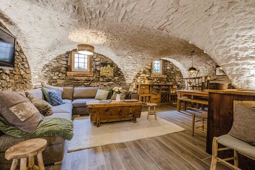 Apt Ariel - a beautiful 3 bedroom apartment located in Les Alberts (Montgenevre)