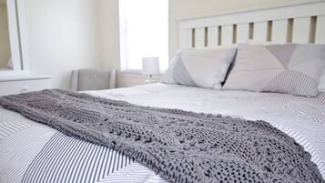 2 chambres, bureau, fer et planche Ă repasser, Wi-Fi