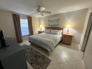 2 bedrooms, in-room safe, iron/ironing board, free WiFi