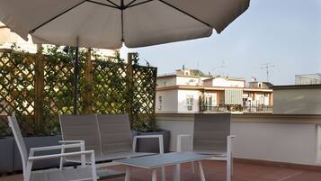 Deluxe-Doppelzimmer | Terrasse/Patio