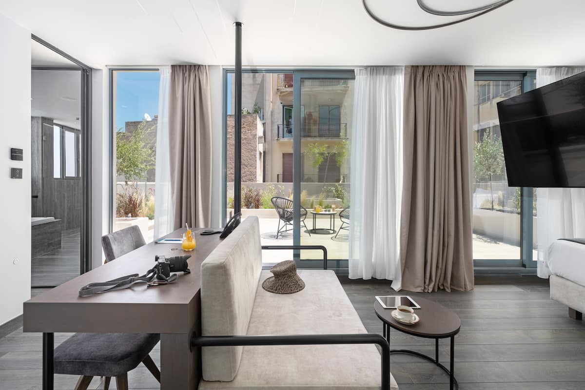 1 habitación, ropa de cama hipoalergénica y minibar