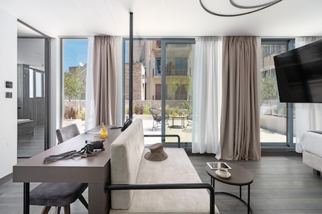 1 habitación, ropa de cama hipoalergénica y minibar