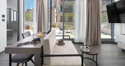 Hellenic Vibes Smart Hotel