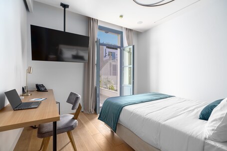 Hellenic Vibes Smart Hotel - Image 49