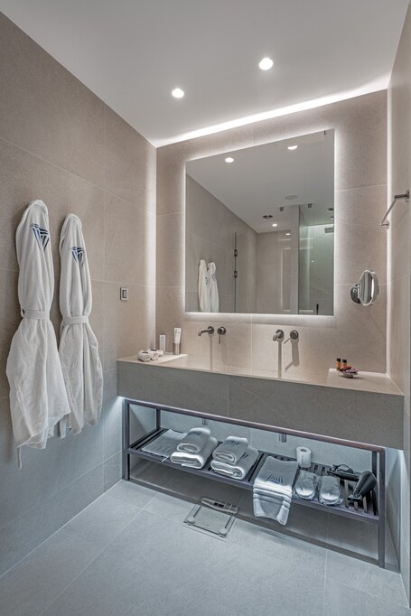 Hellenic Vibes Smart Hotel - Image 58