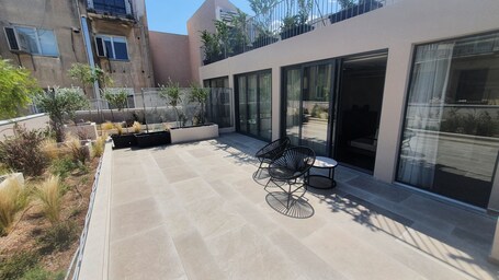 Hellenic Vibes Smart Hotel - Image 12