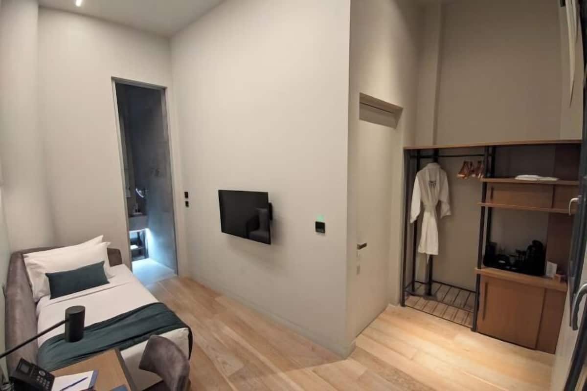 1 habitación, ropa de cama hipoalergénica y minibar