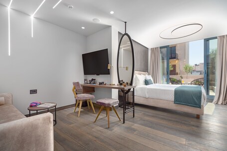 Hellenic Vibes Smart Hotel - Image 17
