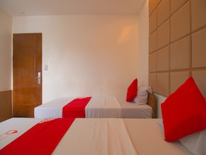 Standard Twin Room | Free WiFi, bed sheets