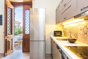 Deluxe Duplex | Private kitchen
