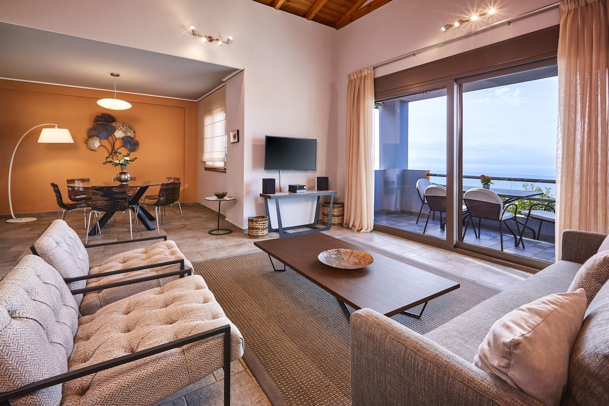 Gold Villa with Private Pool