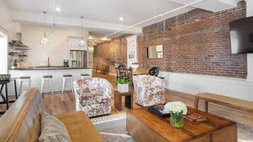 TV connectée, livres, imprimantes