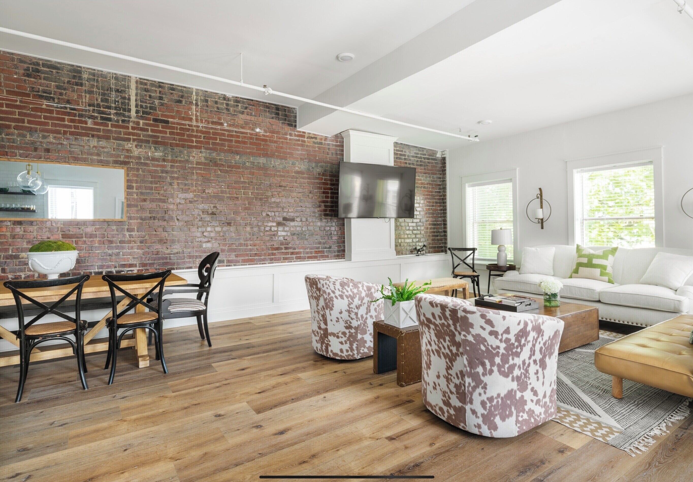 Smart TV, libros y impresora 