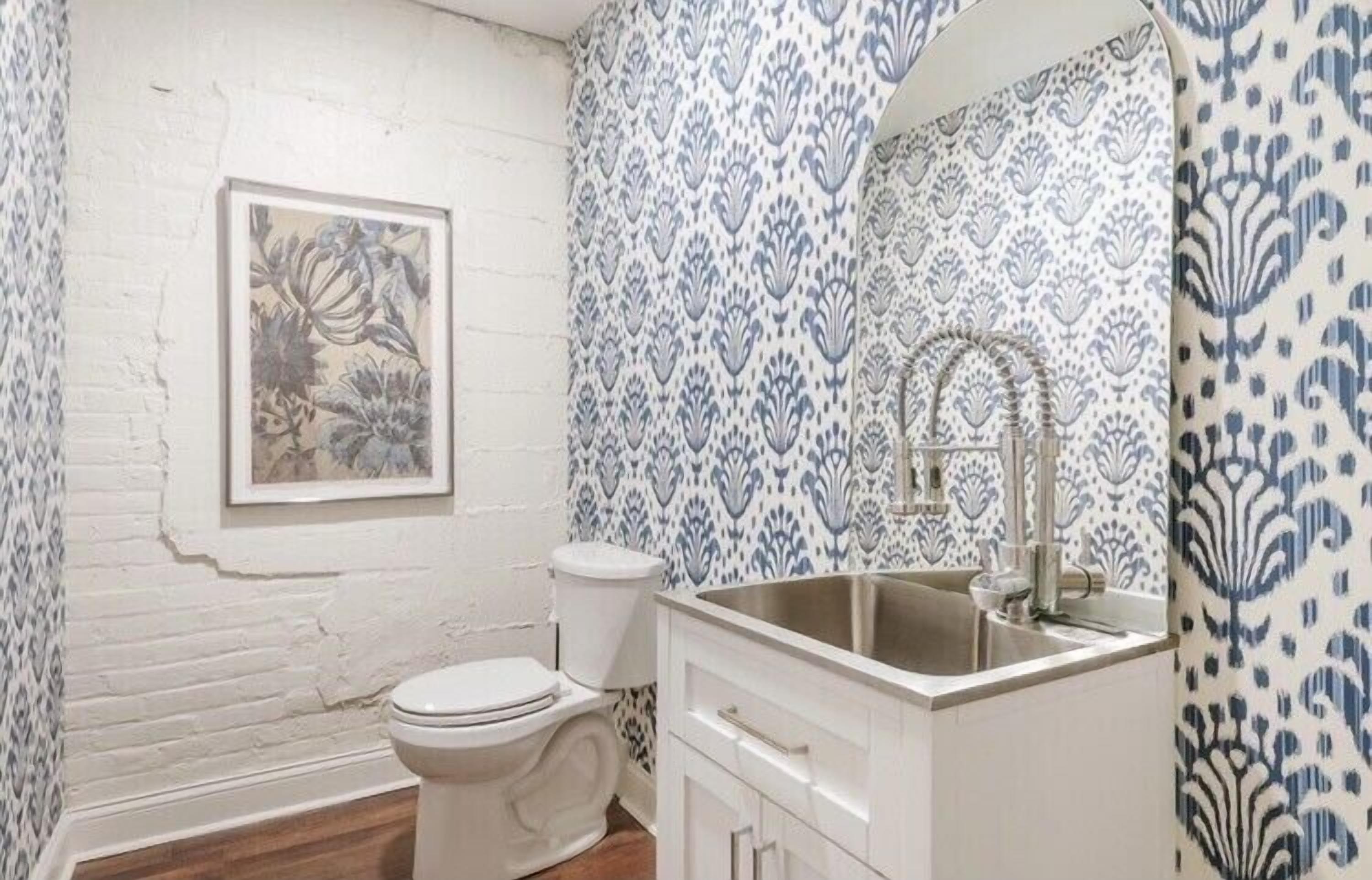 淋浴设施、吹风机、毛巾、肥皂