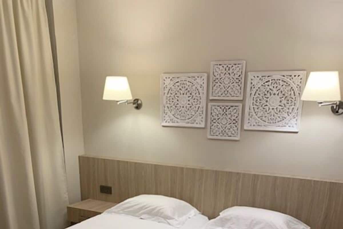 Appartamento, 1 camera da letto | 1 camera, una cassaforte in camera, postazione laptop